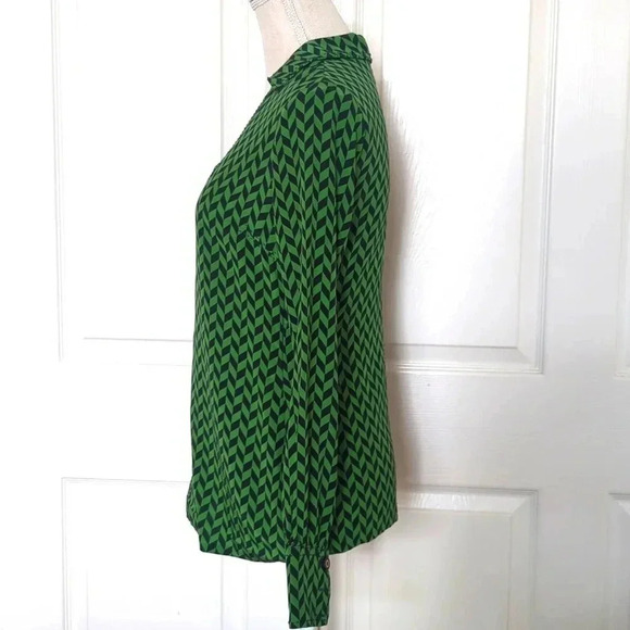 Tory Burch Navy and Green Chevron Silk Blouse - Picture 3 of 6
